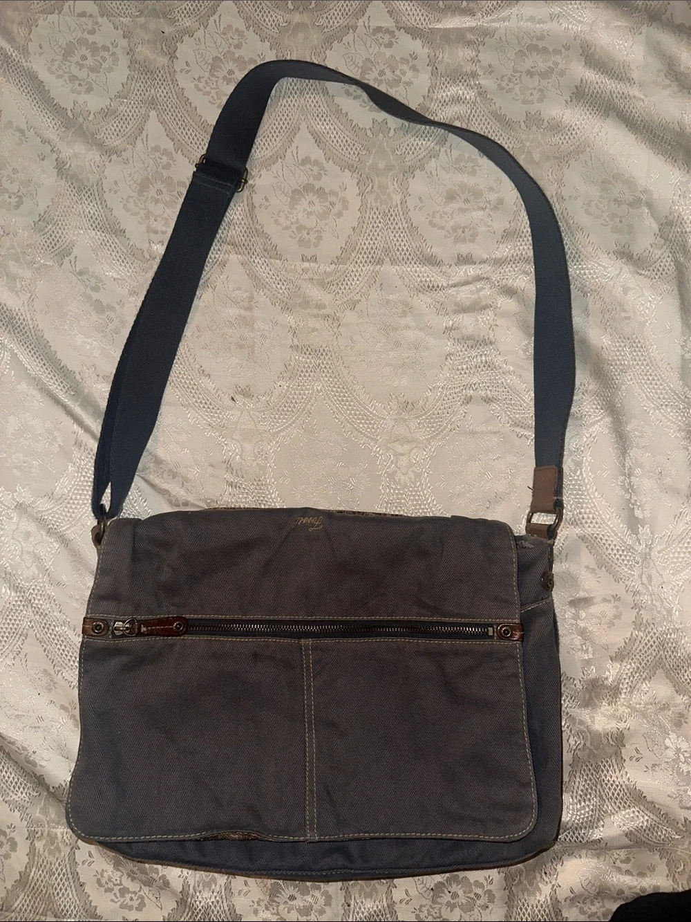 Gray Fossil shoulder bag